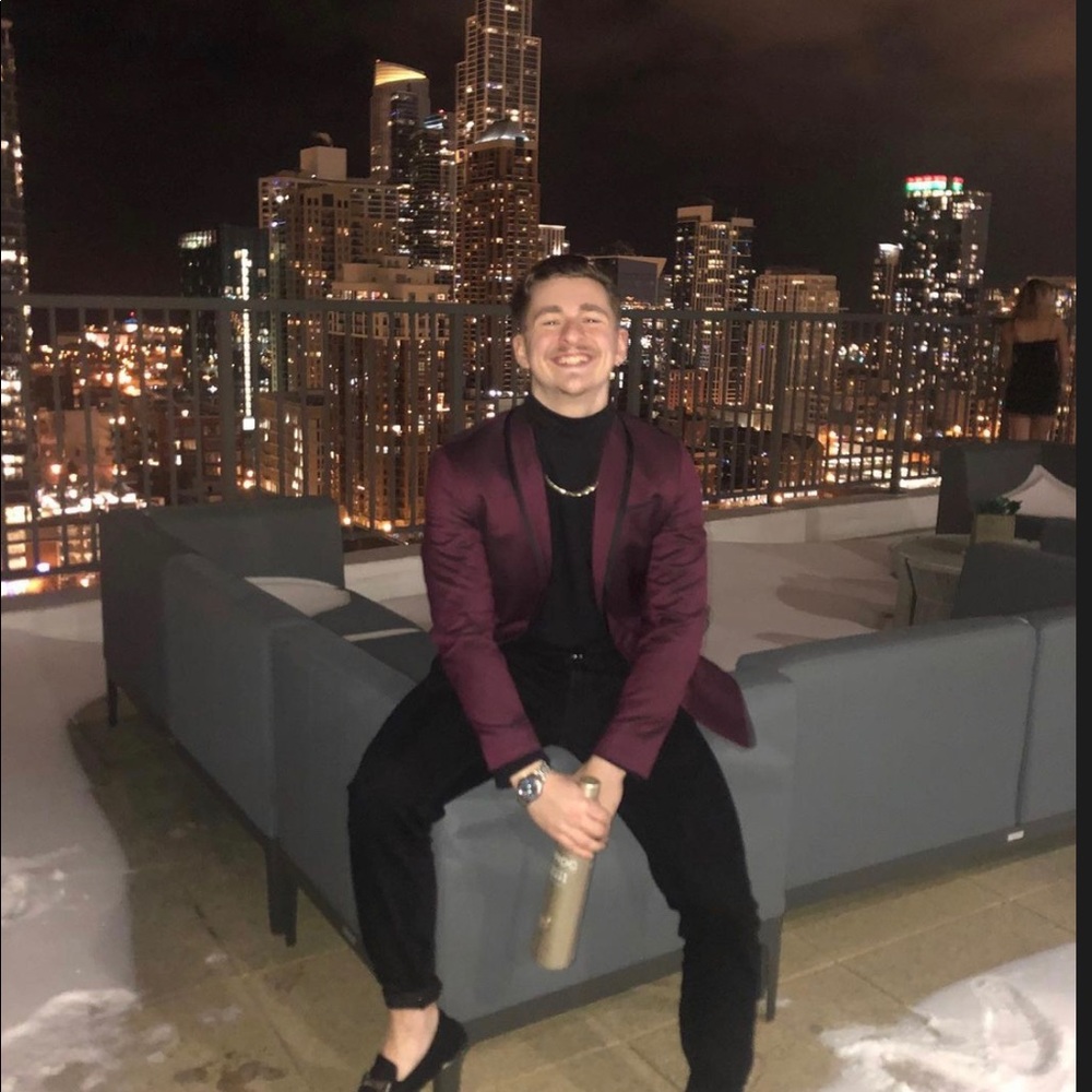 Meet your Posher, Christian